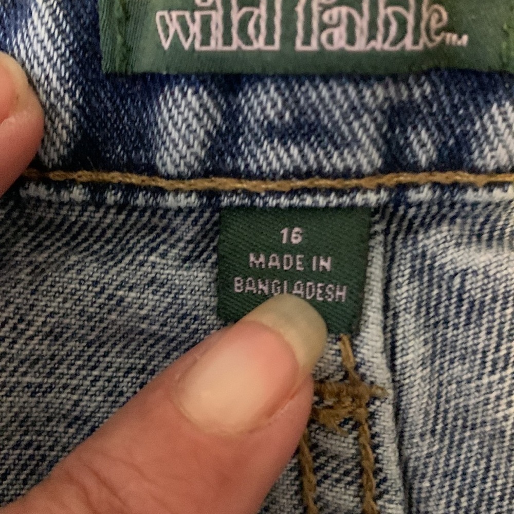 Wild Fable women’s cut-off denim shorts size 16 - Picture 4 of 4